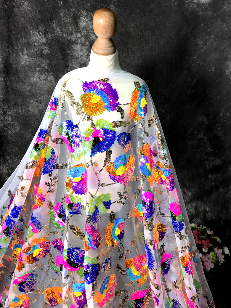 Crystal Mesh Fabric - Bunte Kristall-Pailletten-Blume, glänzendes Netzkleid, hochwertiger, individueller