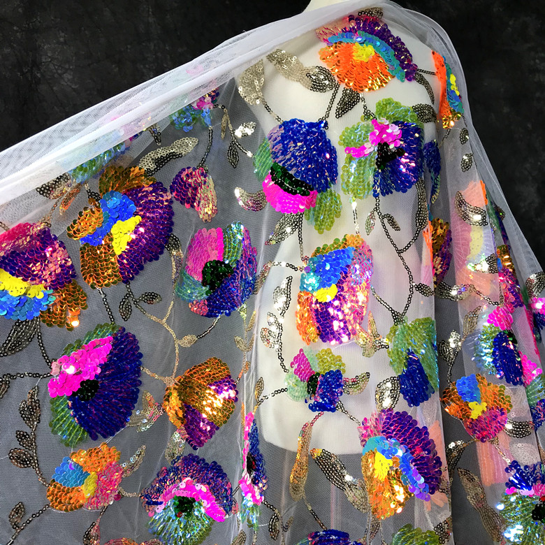 Bunte Kristall-Pailletten-Blum – Crystal Mesh Fabric Bewertung und Preis
