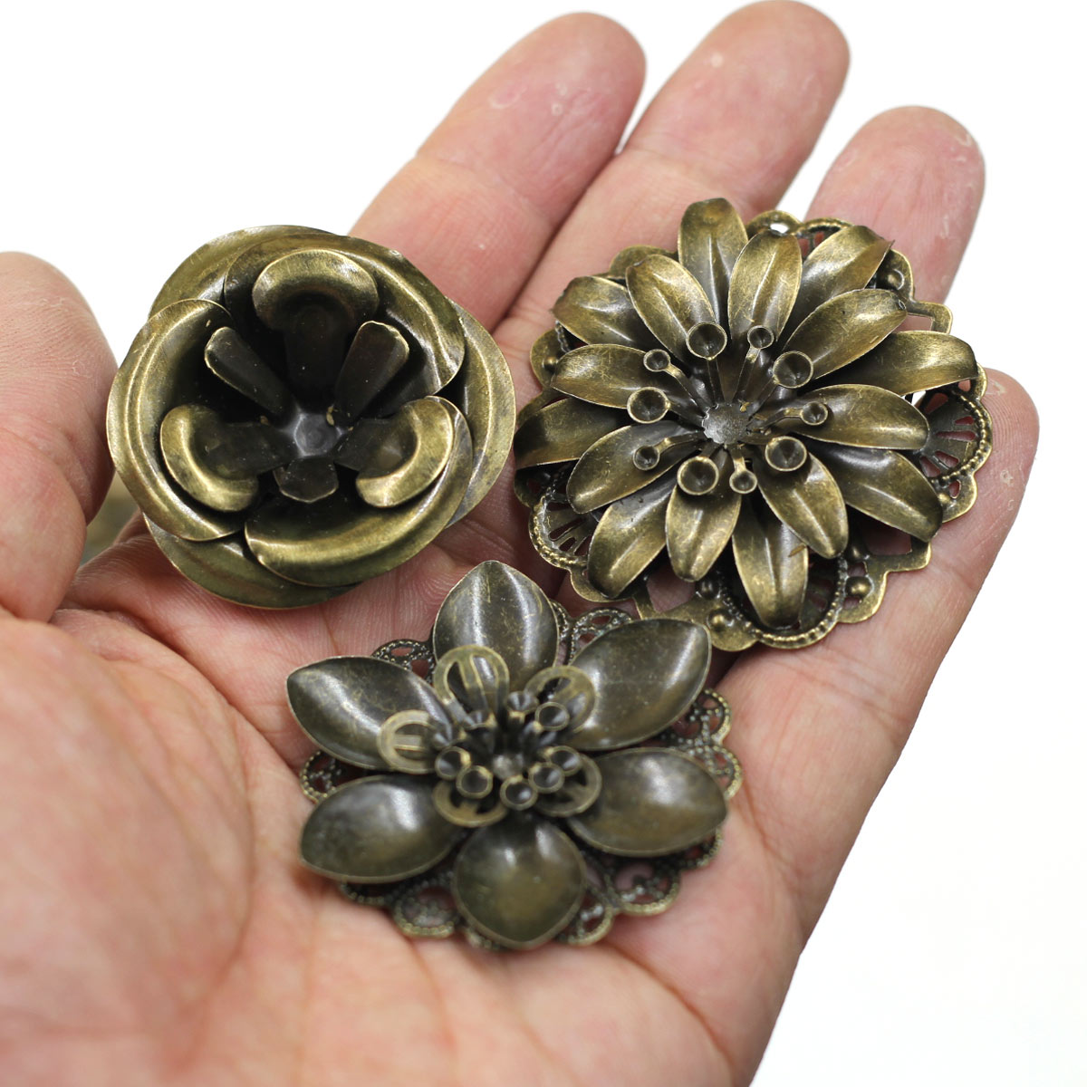 6 Stück Verzierungen Kombinati – Craft Embellishment Bewertung und Preis