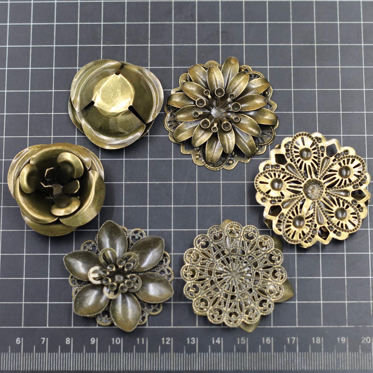 6 Stück Verzierungen Kombinati – Craft Embellishment Bewertung und Preis